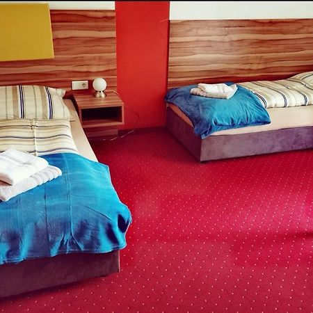 Exakt Holding Hotell Tulln An Der Donau Exteriör bild