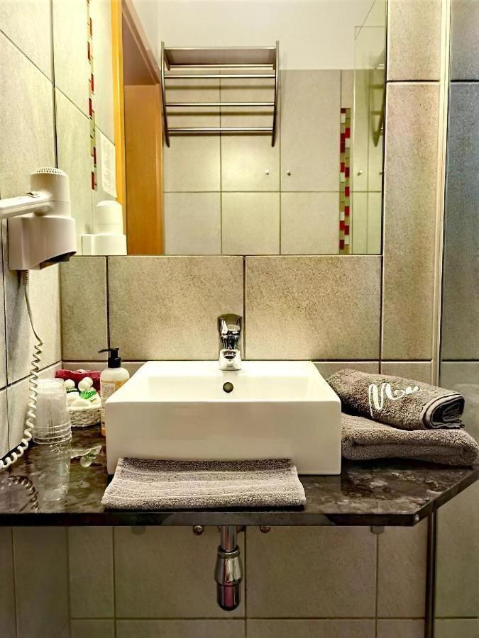 Exakt Holding Hotell Tulln An Der Donau Exteriör bild